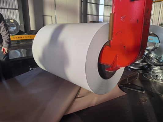 3-8MT Kleurgecoate stalen spoel 600 mm-1250 mm Breedte Voor industriële