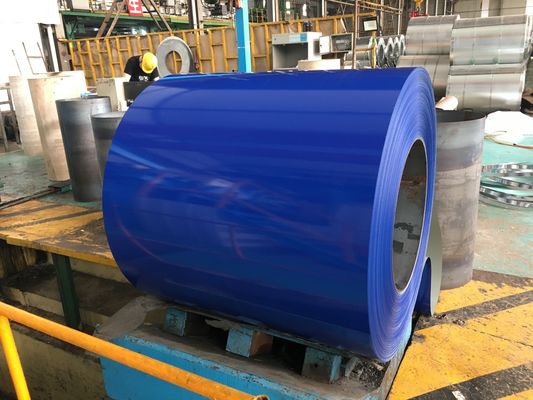 Betrouwbare voorgeverfde stalen spoel van verschillende kleuren met een zinkcoating