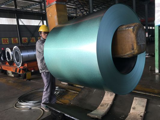 Voorgeverfde galvalumstaal spoel 0,13 mm-0,80 mm voor sandwichpaneel